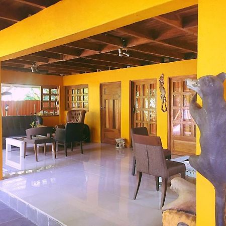 Madre Selva Hostel Puerto Viejo de Talamanca المظهر الخارجي الصورة