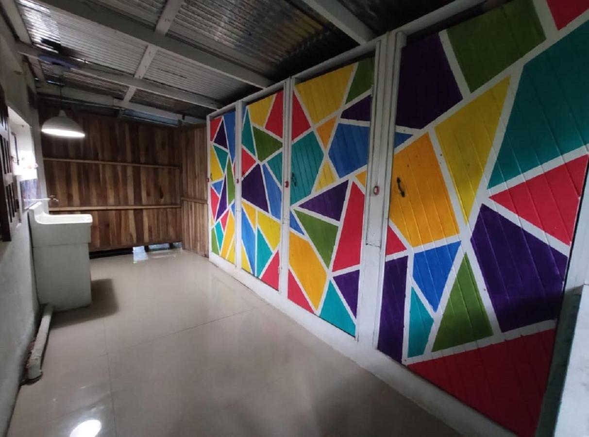 Madre Selva Hostel Puerto Viejo de Talamanca المظهر الخارجي الصورة