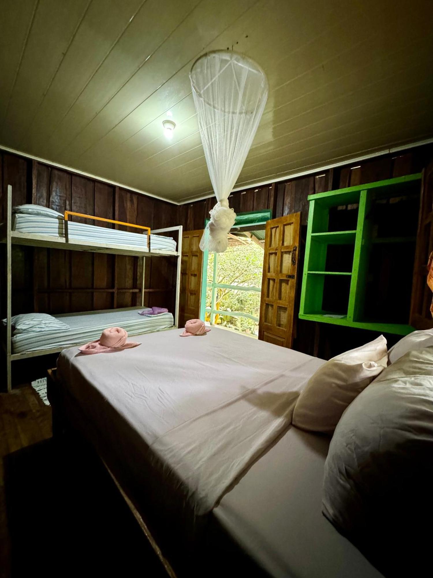 Madre Selva Hostel Puerto Viejo de Talamanca المظهر الخارجي الصورة