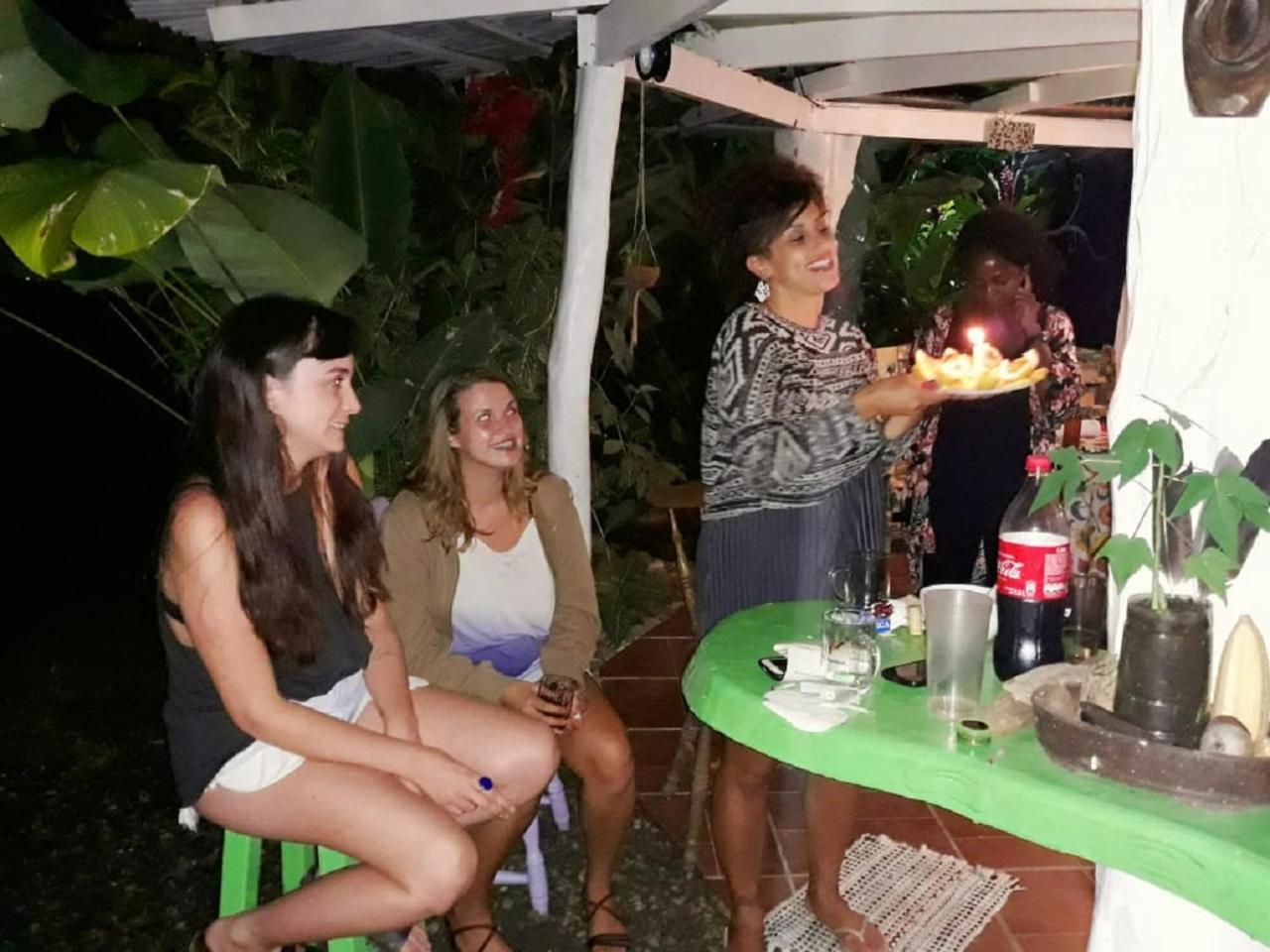 Madre Selva Hostel Puerto Viejo de Talamanca المظهر الخارجي الصورة